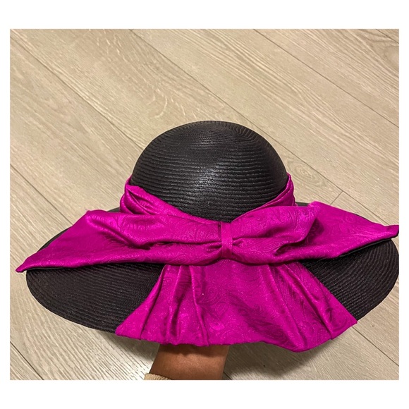 Custom Flat Brimmed Straw Hat - Picture 2 of 9